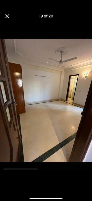 3 BHK Builder Floor For Rent in Chittaranjan Park