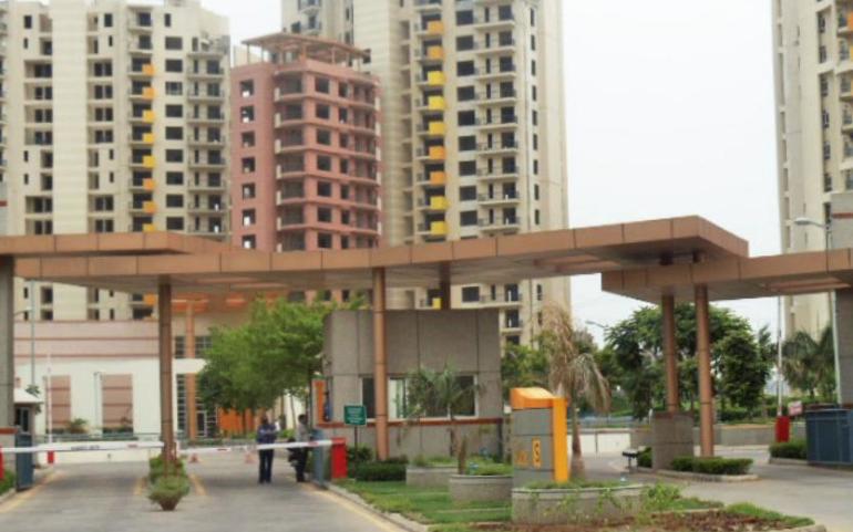 3 BHK + Servant Room 2100 Sq.Ft. Apartment in Unitech The Close North