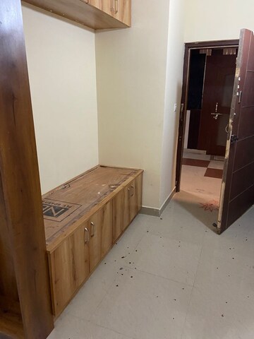 Room in 4 BHK Apartment at LDA Parijaat Apartments, Faizabad Road – for Sale