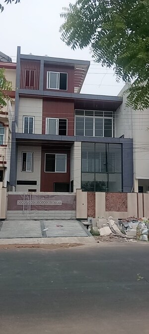 4 BHK Villa For Sale in Gomti Nagar