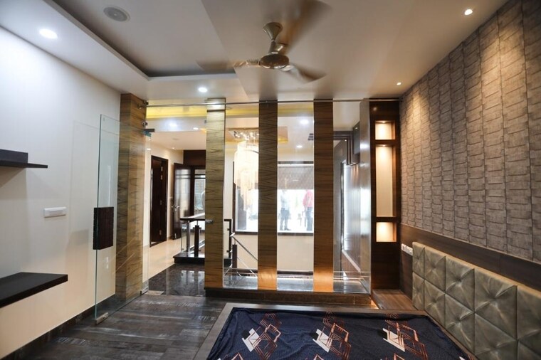 Living Room, gomti nagar 6 Bedroom 1250 Sq.Ft. Independent House In Gomti Nagar Lucknow 8938379
