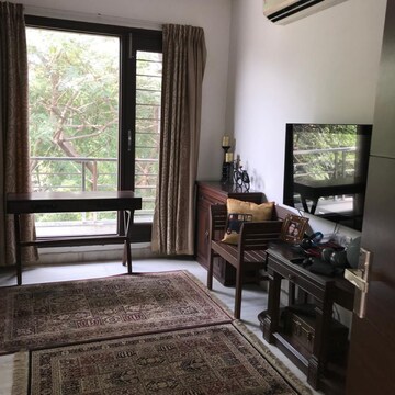 Bedroom in 6+ BHK Apartment at South Delhi – for Rent