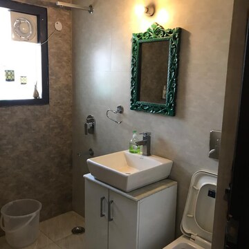 Bathroom in 6+ BHK Apartment at South Delhi – for Rent