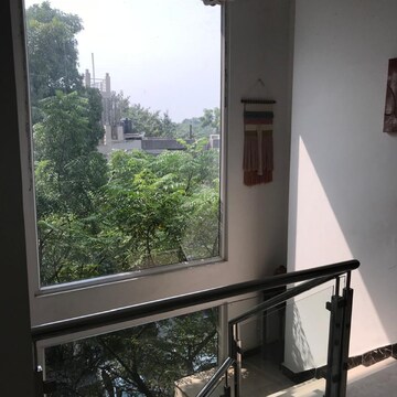 Balcony in 6+ BHK Apartment at South Delhi – for Rent