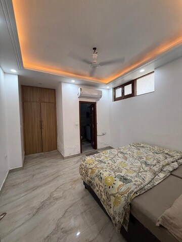 Bedroom in 3 BHK Builder Floor at Chittaranjan Park – for Rent
