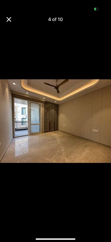 Room in 3 BHK Builder Floor at Greater Kailash I – for Rent