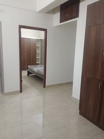 Room in 1 BHK Apartment at Manikonda – for Rent