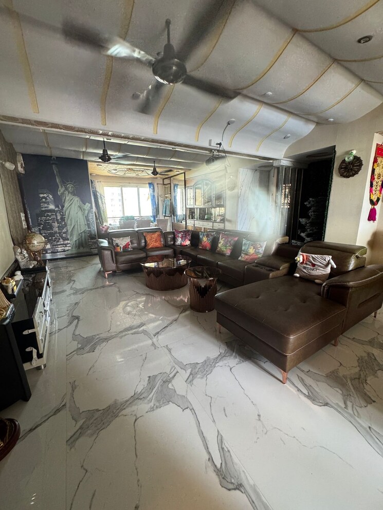  Parking, hiranandani-buttercup 4 Bedroom 2000 Sq.Ft. Apartment In Manpada Thane 8938404