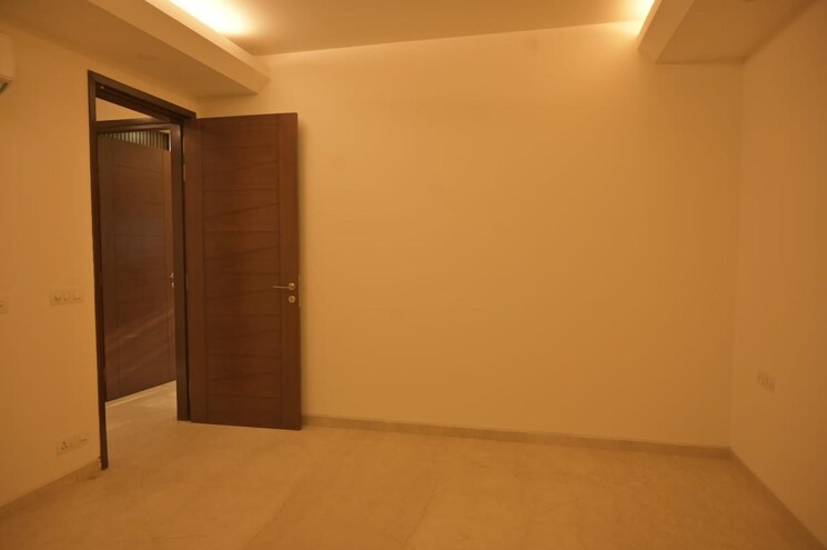 Room, greater kailash ii 4 Bedroom 300 Sq.Yd. Builder Floor In Greater Kailash ii Delhi 8938405