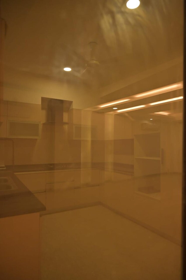 Room, greater kailash ii 4 Bedroom 300 Sq.Yd. Builder Floor In Greater Kailash ii Delhi 8938405