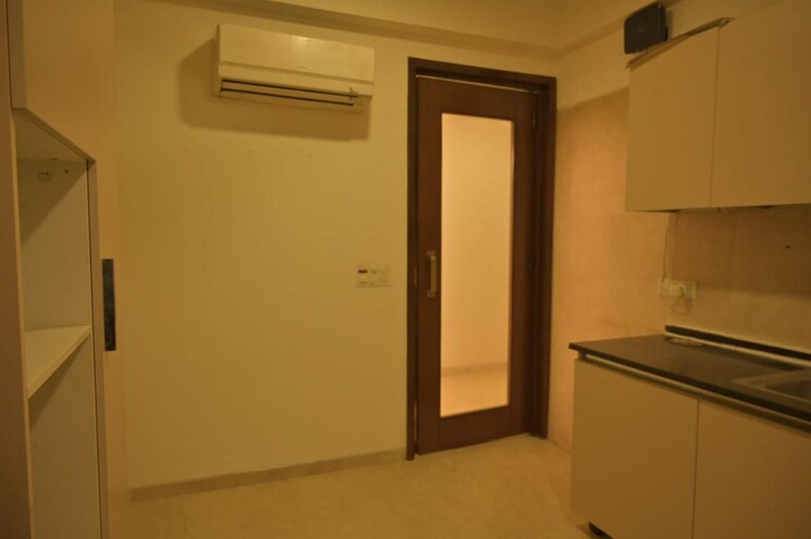 Room, greater kailash ii 4 Bedroom 300 Sq.Yd. Builder Floor In Greater Kailash ii Delhi 8938405