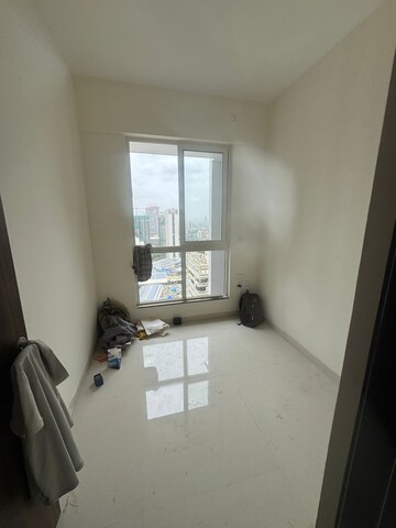 Master Bedroom in 2 BHK Apartment at Sheth Zuri, Laxmi Nagar – for Rent