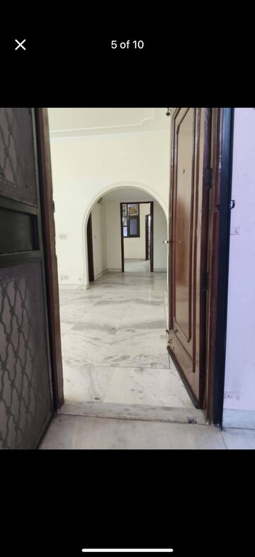 Living Room in 3 BHK Builder Floor at Panchsheel Enclave – for Rent