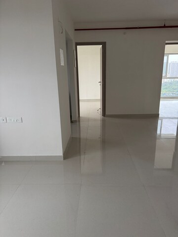 Room in 2 BHK Apartment at Ashar Axis, Majiwada – for Rent
