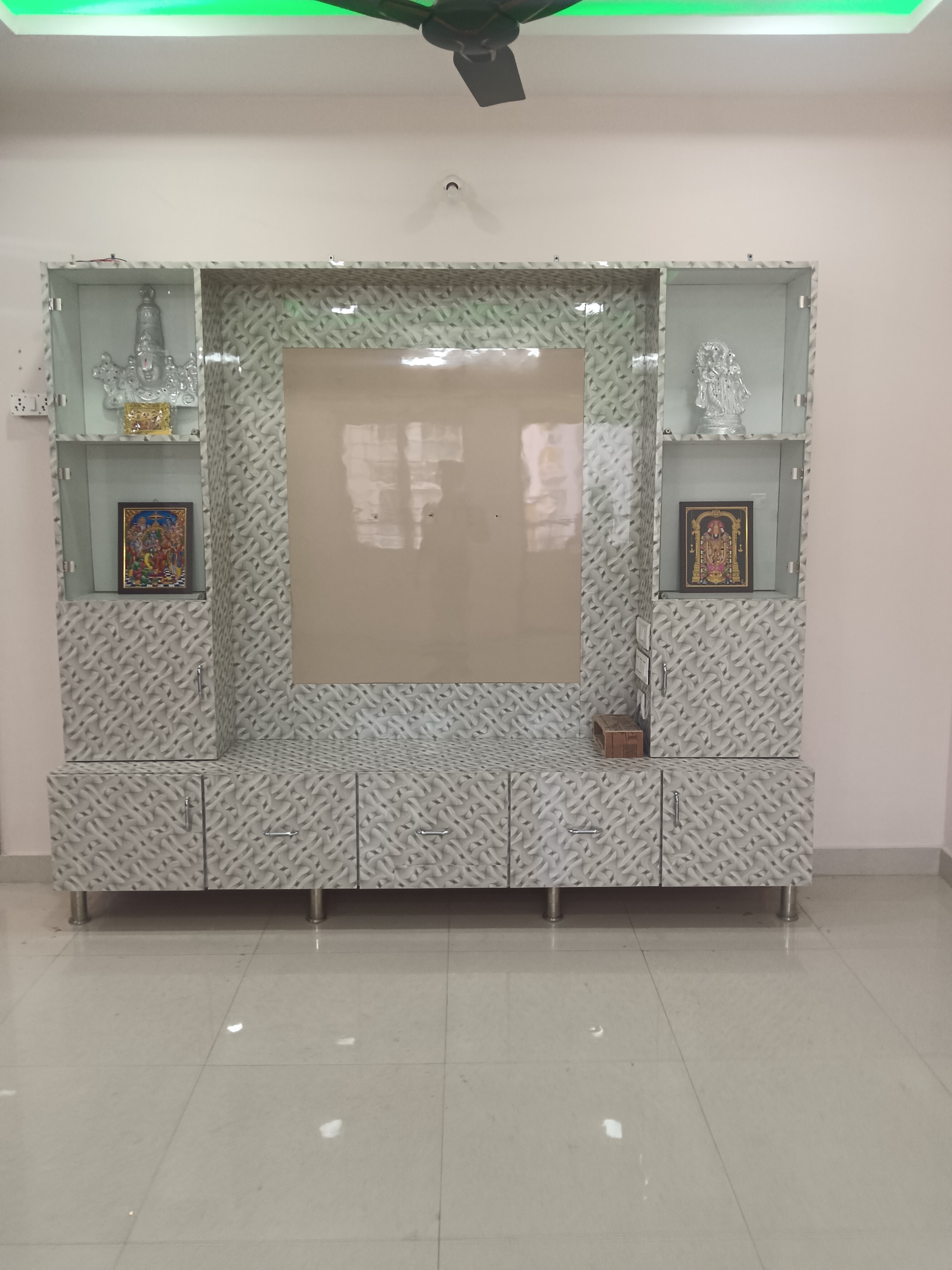 2 BHK Apartment For Rent in Vjr Residency 