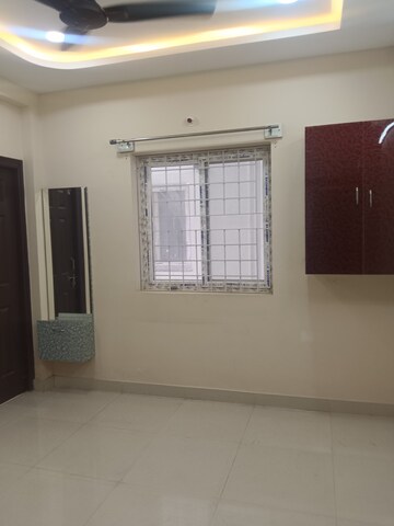 Room in 2 BHK Apartment at Manikonda – for Rent