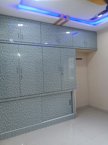 Furnished Amenities in 2 BHK Apartment at Manikonda – for Rent