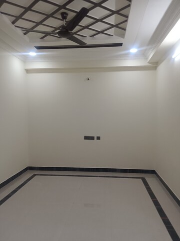 Furnished Amenities in 2 BHK Apartment at Manikonda – for Rent