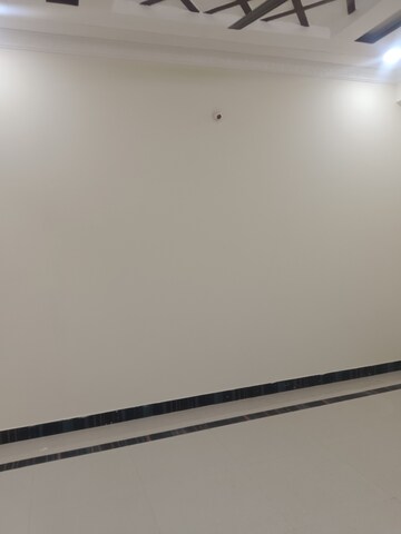 Furnished Amenities in 2 BHK Apartment at Manikonda – for Rent