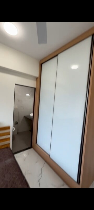 Furnished Amenities in 2 BHK Apartment at Best Complex Andheri West, Andheri West – for Rent