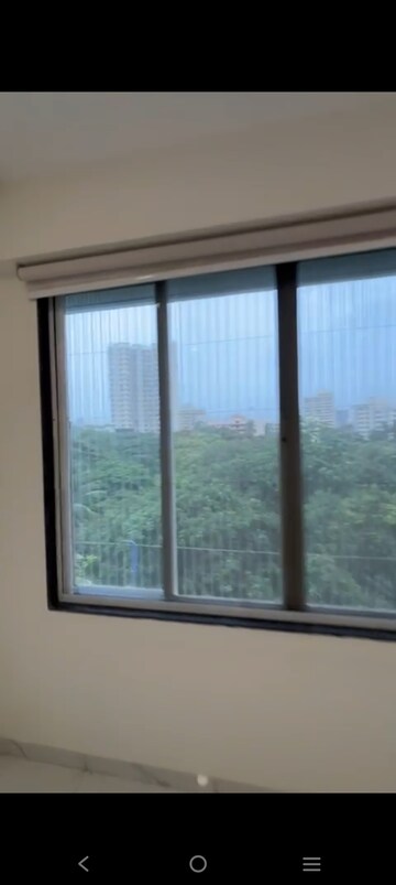 Room in 2 BHK Apartment at Best Complex Andheri West, Andheri West – for Rent