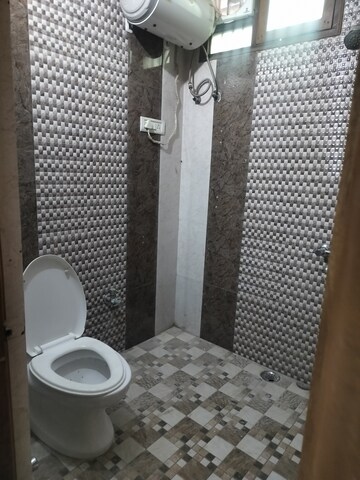 Bathroom in 3 BHK Builder Floor at Unitech South City II, Sector 50 – for Rent