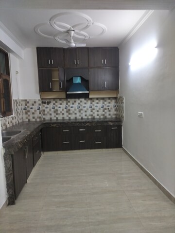 Kitchen in 3 BHK Builder Floor at Unitech South City II, Sector 50 – for Rent