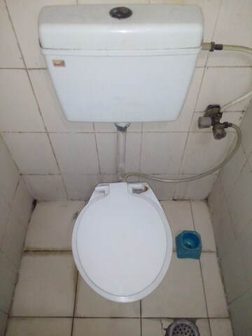 Bathroom in 1 BHK Apartment at Molarband – for Rent