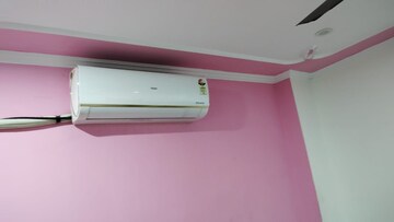 Furnished Amenities in 1 BHK Apartment at Sarita Vihar – for Rent