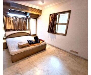 Bedroom in 4 BHK Apartment at Vinayak CHS Bandra East, Bandra East – for Rent