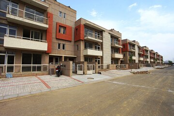 3 BHK Builder Floor For Rent in Unitech South City II, Sector 50