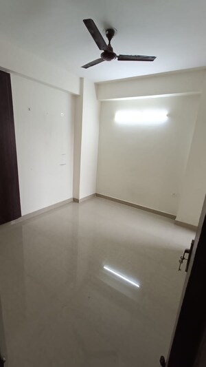 Room in 2 BHK Apartment at Amaatra Homes, Sector 10 Greater Noida – for Sale