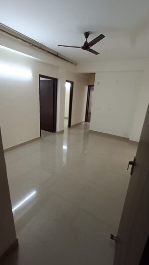 Room in 2 BHK Apartment at Amaatra Homes, Sector 10 Greater Noida – for Sale