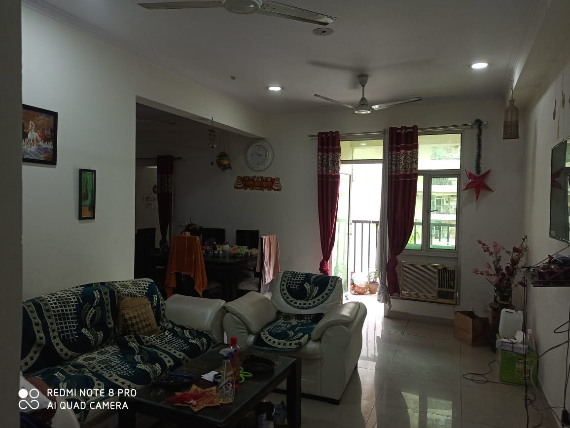 3 BHK + Extra Room Apartment For Rent in Gaur City 2 - 16th Avenue