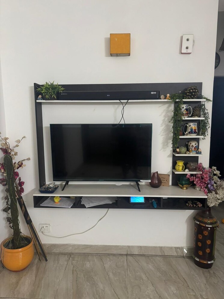 Living Room, town-park-white-orchid 2 Bedroom 1097 Sq.Ft. Apartment In Sector 16c Greater Noida Greater Noida 8938481