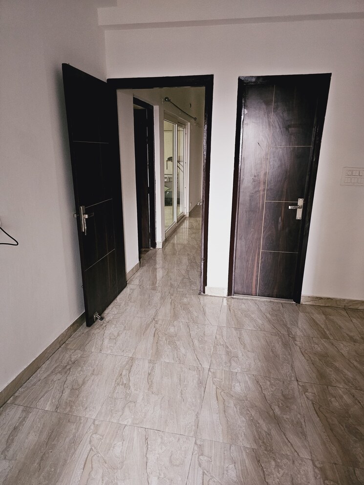 Room, town-park-white-orchid 2 Bedroom 1097 Sq.Ft. Apartment In Sector 16c Greater Noida Greater Noida 8938481