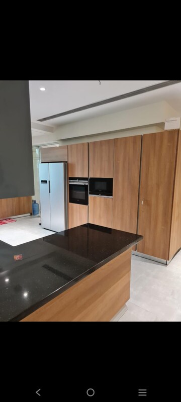 Bedroom in 4 BHK Apartment at DLF The Camellias, Sector 42 – for Rent