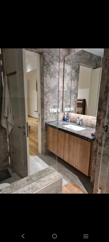 Bathroom in 4 BHK Apartment at DLF The Camellias, Sector 42 – for Rent