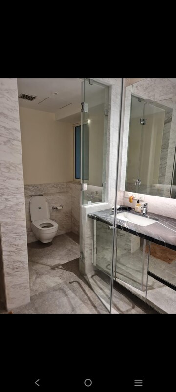 Bathroom in 4 BHK Apartment at DLF The Camellias, Sector 42 – for Rent