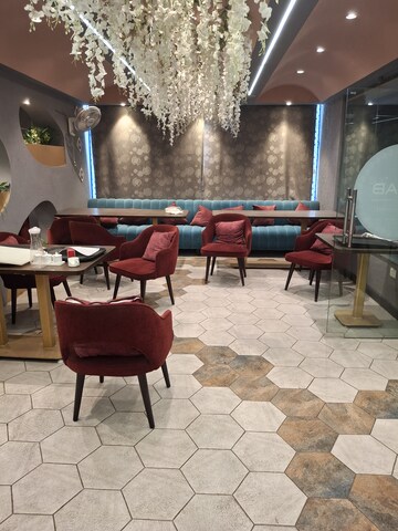 Floor Plan in  Showroom at Raja Park – for Rent