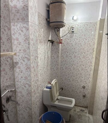 Bathroom in 2 BHK Builder Floor at Sector 41 – for Rent