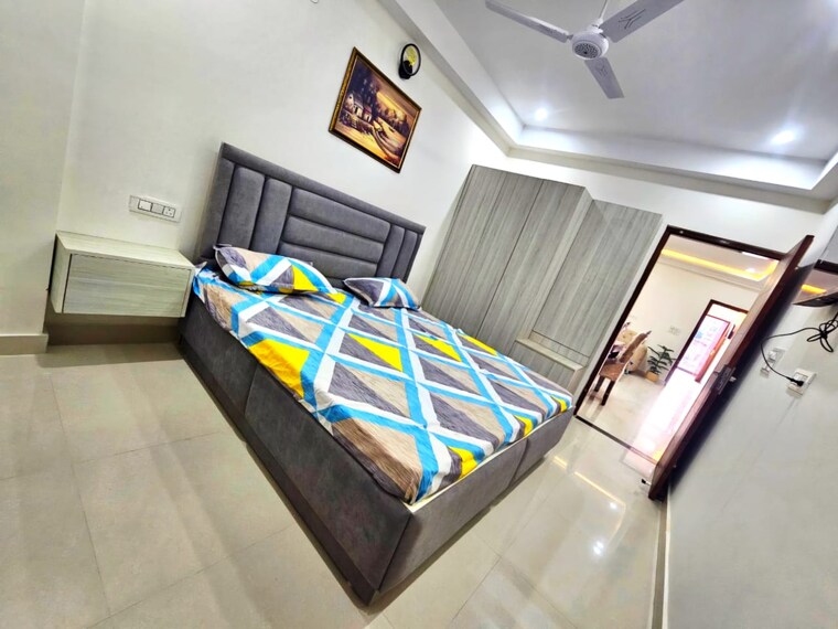 Bedroom, pir machalla 3 Bedroom 150 Sq.Yd. Apartment In Pir Machalla Zirakpur 8938548