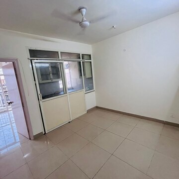 Room in 1 BHK Apartment at AVL 36 Gurgaon, Sector 36a – for Rent