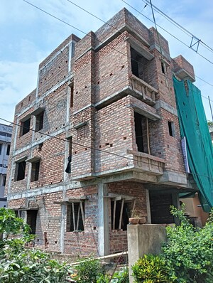 1 BHK Builder Floor For Sale in Biren Roy Road (west)