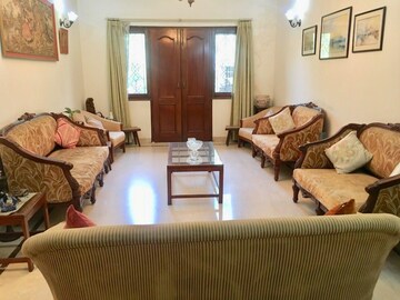 Living Room in 3 BHK Builder Floor at Boutique Residential Apartments A 3 2, Vasant Vihar – for Rent
