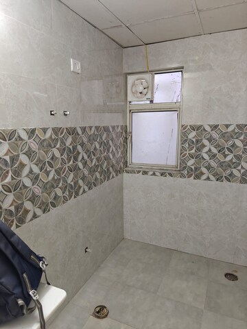 Bathroom in 2.5 BHK Apartment at Apex Athena, Sector 75 – for Rent