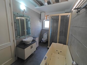 Master Bedroom in 4 BHK Builder Floor at Sarvodaya Enclave – for Rent