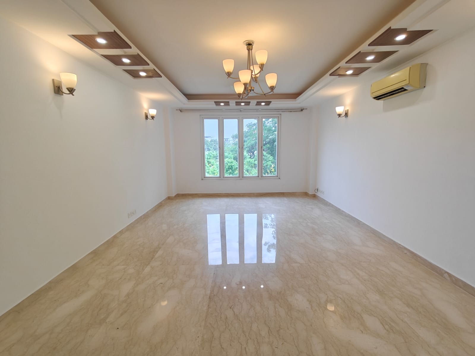 4 BHK + Servant Room Builder Floor For Rent in Sarvodaya Enclave 