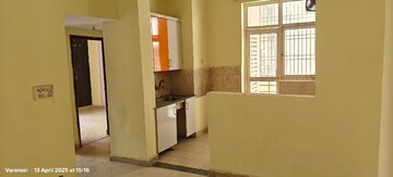 Room in 3 BHK Apartment at Assotech Windsor Court, Sector 78 – for Sale