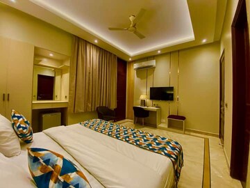 Bedroom in 4 BHK Builder Floor at Panchsheel Park – for Rent